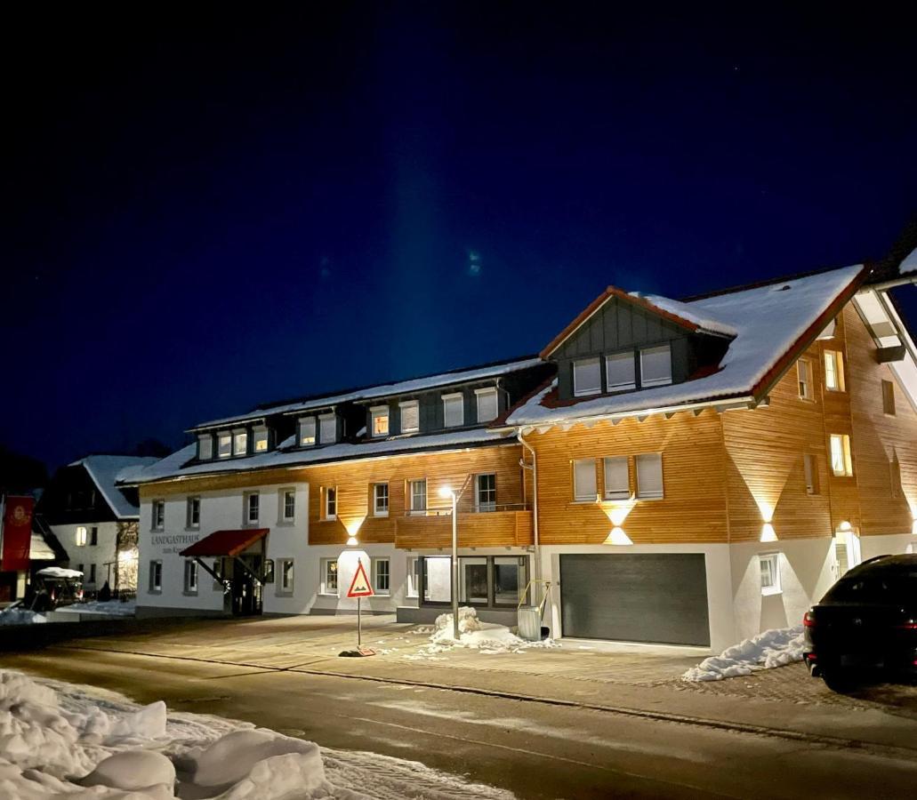 Landgasthaus Zum Kreuz Gbr Isny im Allgäu Eksteriør bilde